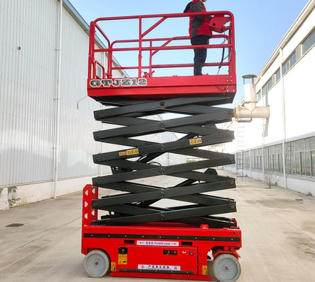 贡觉自行走移动式升降机